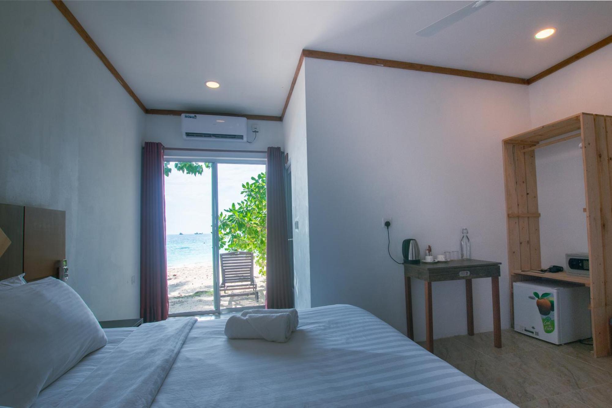 Shallow Lagoon Sunset Rasdhoo Exterior foto